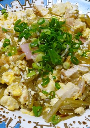 豆腐チャンプル（薩摩芋の葉軸の煮浸し入）-レシピのメイン写真