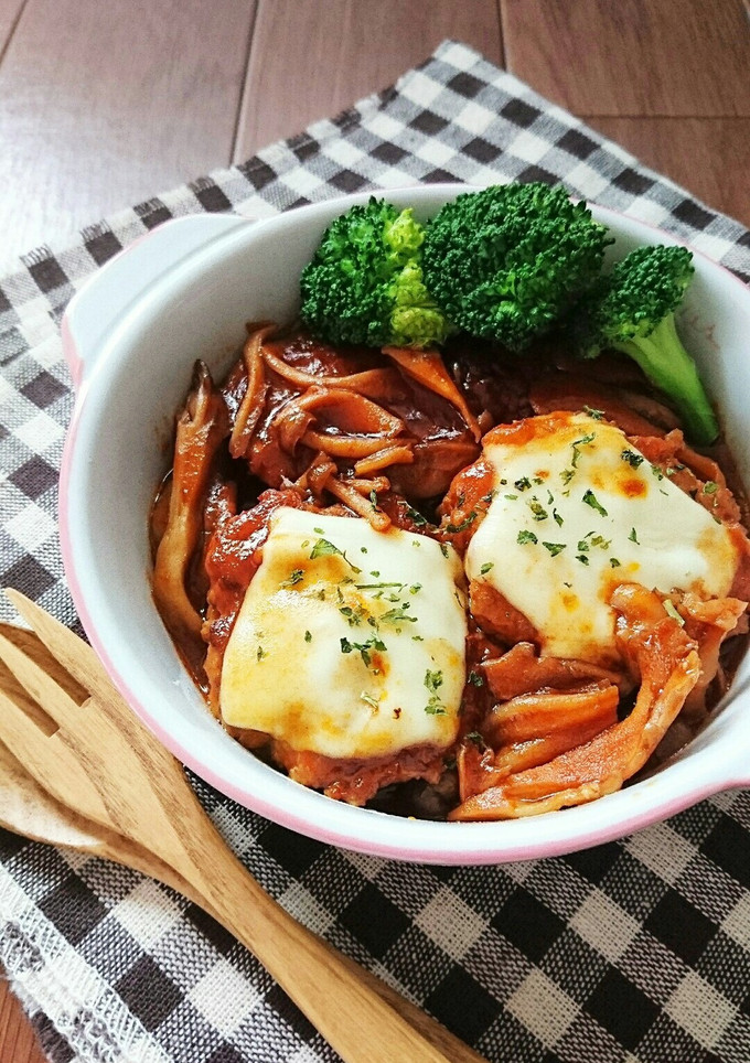 手を汚さず作る☆簡単煮込みハンバーグ。-レシピのメイン写真