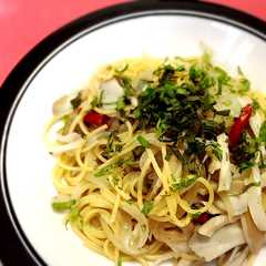 รูปของ フライパンひとつで松茸風まいたけのパスタ