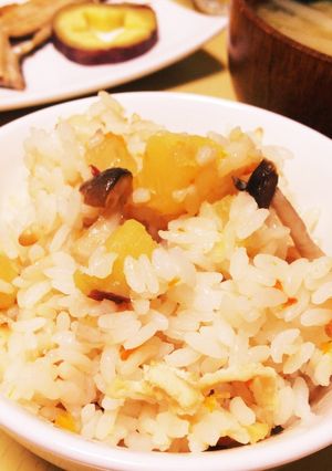 ほんのり甘くてほっこり♡さつまいもご飯-レシピのメイン写真