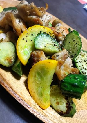ズボラな夏野菜の塩胡椒炒め！-レシピのメイン写真