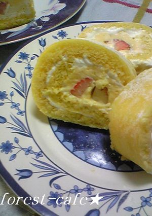 苺のロールケーキ-レシピのメイン写真