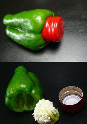 ピーマンのへたと種の取り方(丸ごと)-レシピのメイン写真