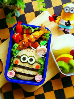 めんつゆおにぎりで簡単♡ミニオンズ弁当-レシピのメイン写真