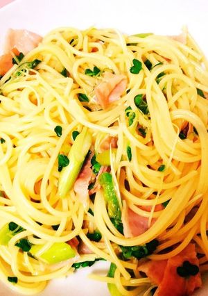アスパラとベーコンとかいわれの和風パスタ-レシピのメイン写真
