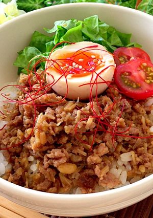 カサ増し！えのきたっぷり肉味噌丼♡-レシピのメイン写真