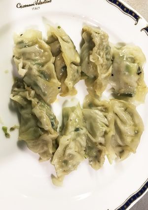 アボカドを具材に使った焼き餃子-レシピのメイン写真