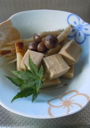 高野豆腐とごぼうの煮物　メイプル風味♪-レシピのメイン写真