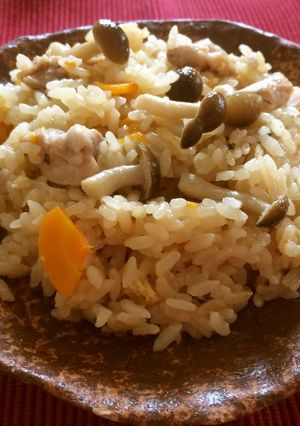 鶏としめじの炊き込みごはん-レシピのメイン写真
