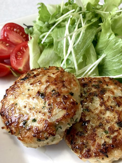 味ぽんでサッパリと!鷄ミンチバーグ♫-レシピのメイン写真