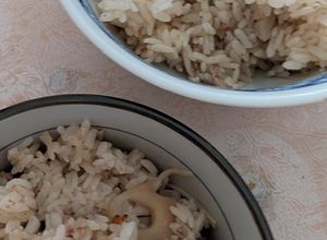 簡単★キノコと蓮根と挽肉の炊き込みごはん-レシピのメイン写真