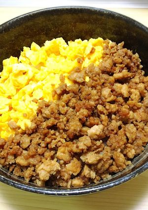 ガツガツ食べたい!鶏そぼろ丼-レシピのメイン写真