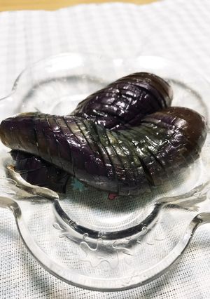 調味料2つ。ナスのピリ辛風-レシピのメイン写真