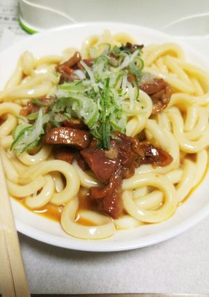 超手抜き(笑)焼き鳥缶と卵の釜玉うどん風-レシピのメイン写真