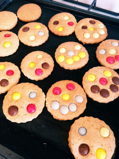 マーブルチョコのせクッキー-レシピのメイン写真