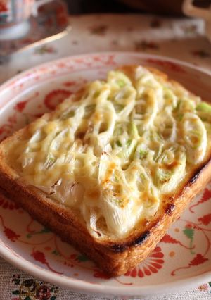 葱とごま油の簡単トースト-レシピのメイン写真