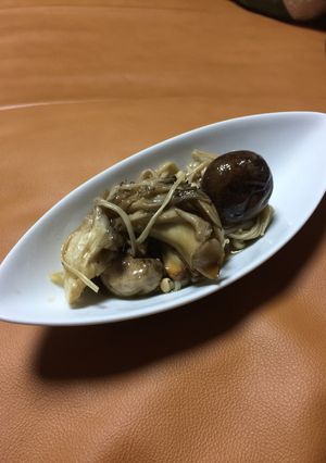旨い♪ にんにく塩麹キノコたっぷりマリネ-レシピのメイン写真