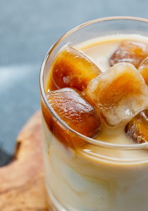 アイスキューブ・ラテ（ノンカフェイン）-レシピのメイン写真