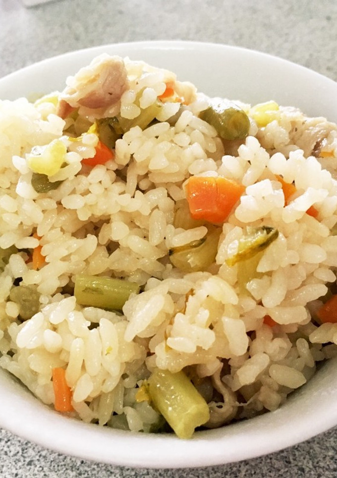 大根の葉と余った野菜の炊き込みご飯-レシピのメイン写真