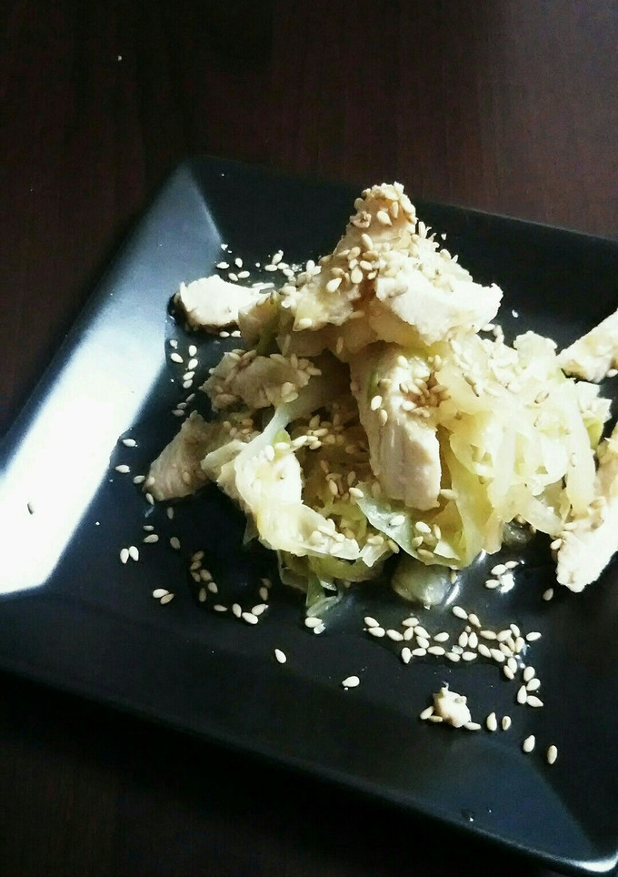 レンジで簡単♪蒸し鶏とキャベツの中華和え-レシピのメイン写真
