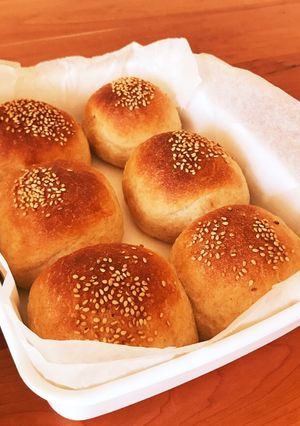 ニワトリ母さんの簡単 全粒粉手ごねパン-レシピのメイン写真
