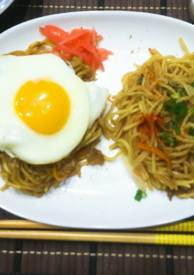 ソース焼きそば(左)-レシピのメイン写真