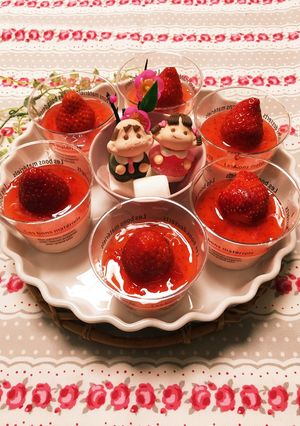 ひな祭りに！簡単イチゴヨーグルトプリン-レシピのメイン写真