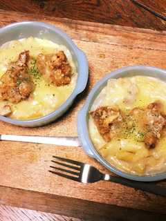 簡単・冷凍唐揚げのっけマカロニグラタン-レシピのメイン写真
