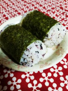 俵型ゆかりおむすび-レシピのメイン写真