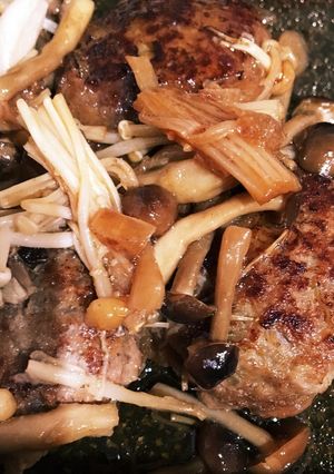 しめじとエノキの和風ハンバーグ-レシピのメイン写真