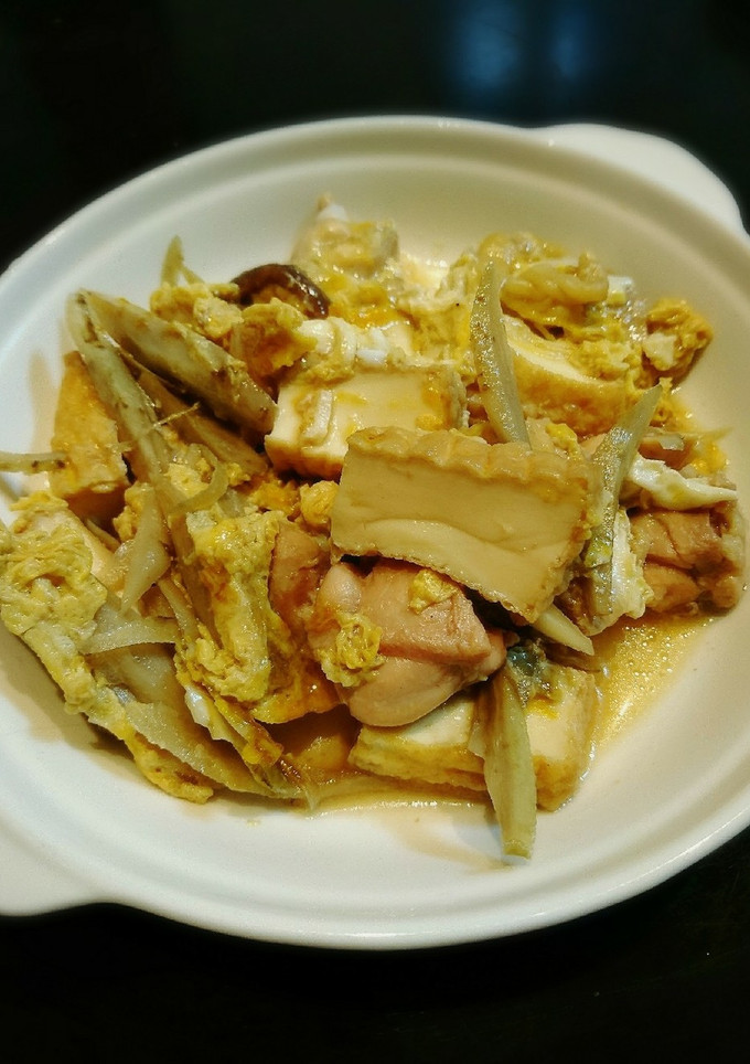 鶏とゴボウと厚揚げの卵とじ-レシピのメイン写真