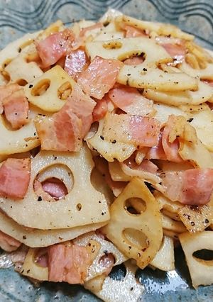 簡単☆れんこんとベーコンのバター醤油炒め-レシピのメイン写真
