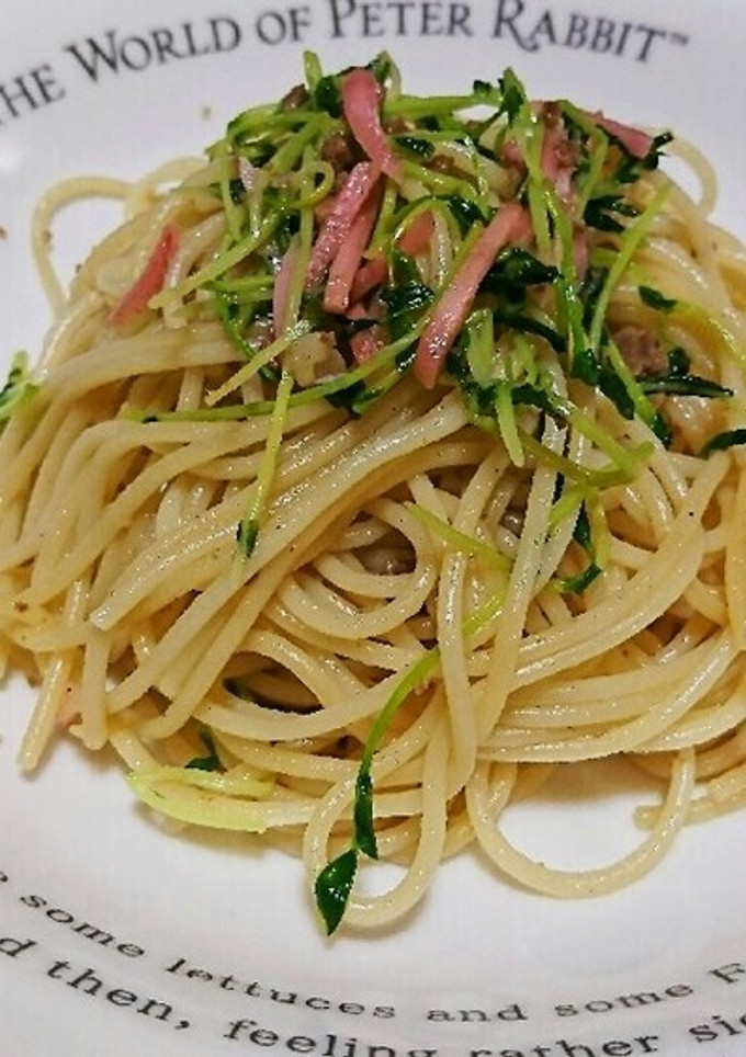 豆苗とｺﾝﾋﾞｰﾌの和風パスタ-レシピのメイン写真