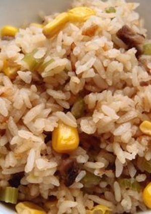 セロリとコーンと牛肉の炊き込みごはん-レシピのメイン写真