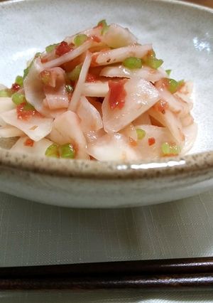 優しい甘酸っぱさ~かぶのメープル梅肉和え-レシピのメイン写真