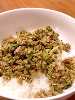 はまる!ギョーザ丼-レシピのメイン写真