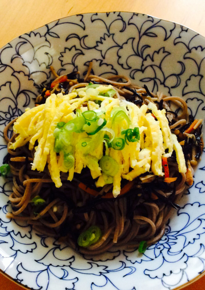 残りのひじき煮アレンジ＊絶品和え蕎麦-レシピのメイン写真