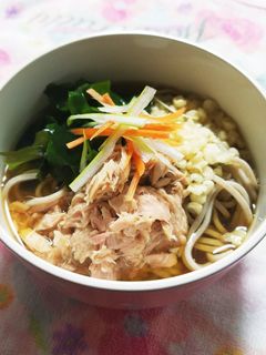 ツナとワカメのたぬき蕎麦♡-レシピのメイン写真