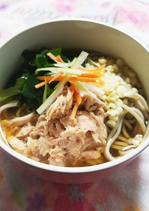 ツナとワカメのたぬき蕎麦♡-レシピのメイン写真