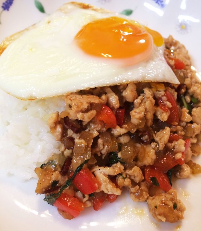 ☆鳥ひき肉で我が家の鉄板ガパオライス☆ by onbak