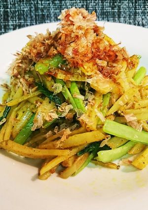 小松菜とジャガイモのカレーマヨ炒め-レシピのメイン写真
