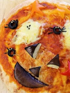 おばけ大集合のハロウィンピザ-レシピのメイン写真