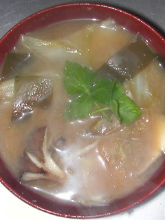白菜と舞茸の味噌汁-レシピのメイン写真