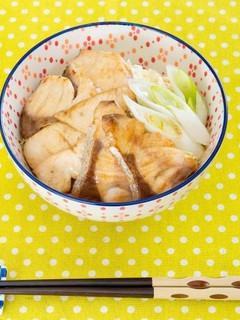 ぶりのめんつゆバター丼-レシピのメイン写真