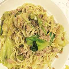 รูปของ 新感覚？！ひき肉のピリ辛中華風焼きそば