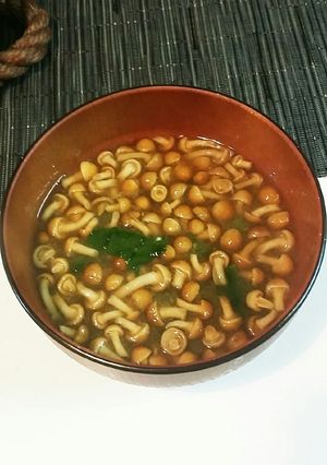 なめことつるむらさきの味噌汁-レシピのメイン写真