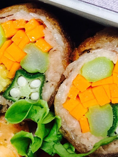 お弁当に、お野菜いっぱいの彩り肉巻き-レシピのメイン写真