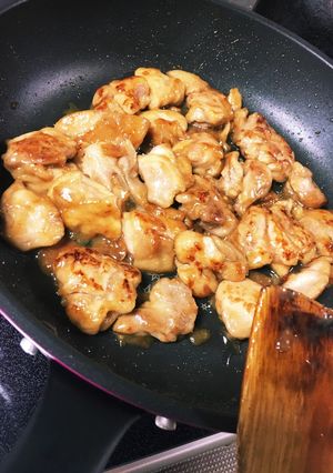 鶏肉の梅干し炒め煮-レシピのメイン写真