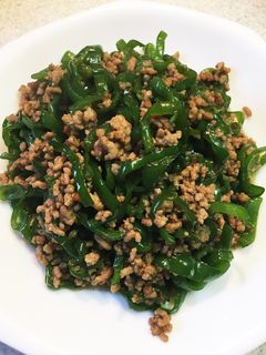 大量消費☆ご飯ススム☆簡単ひき肉ピーマン-レシピのメイン写真