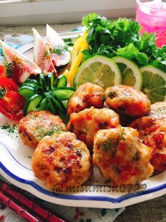 ぷりぷり海老入り鶏むねつくね-レシピのメイン写真